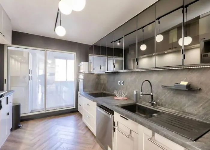 Appartement L'élégant T3nîmes Parking-centre *